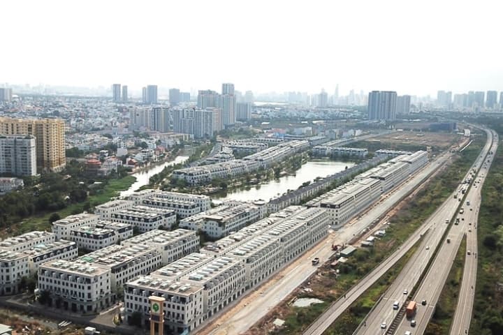 Giá nhà đất tiếp tục leo thang, lộ diện nơi tăng cao nhất TP.HCM