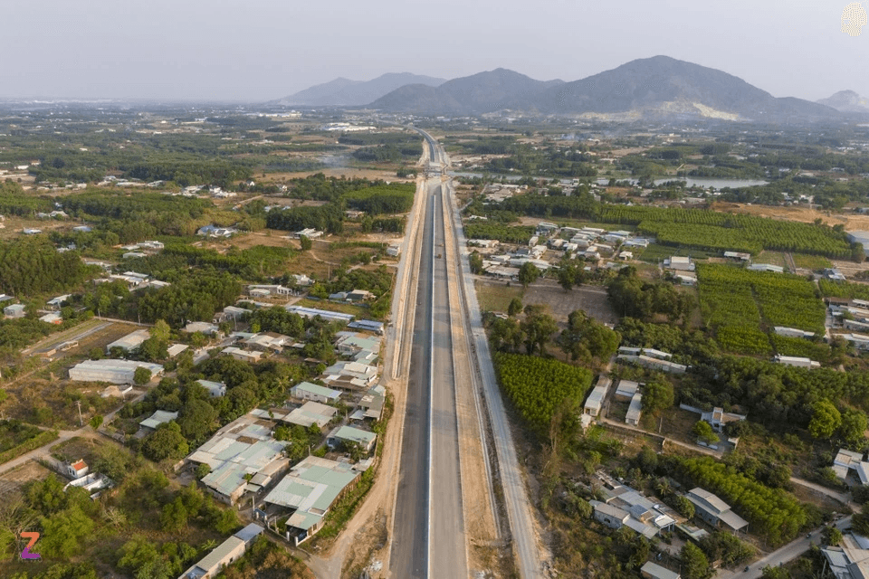 Gần 20 km cao tốc Biên Hòa - Vũng Tàu thông xe kỹ thuật dịp 30/4
