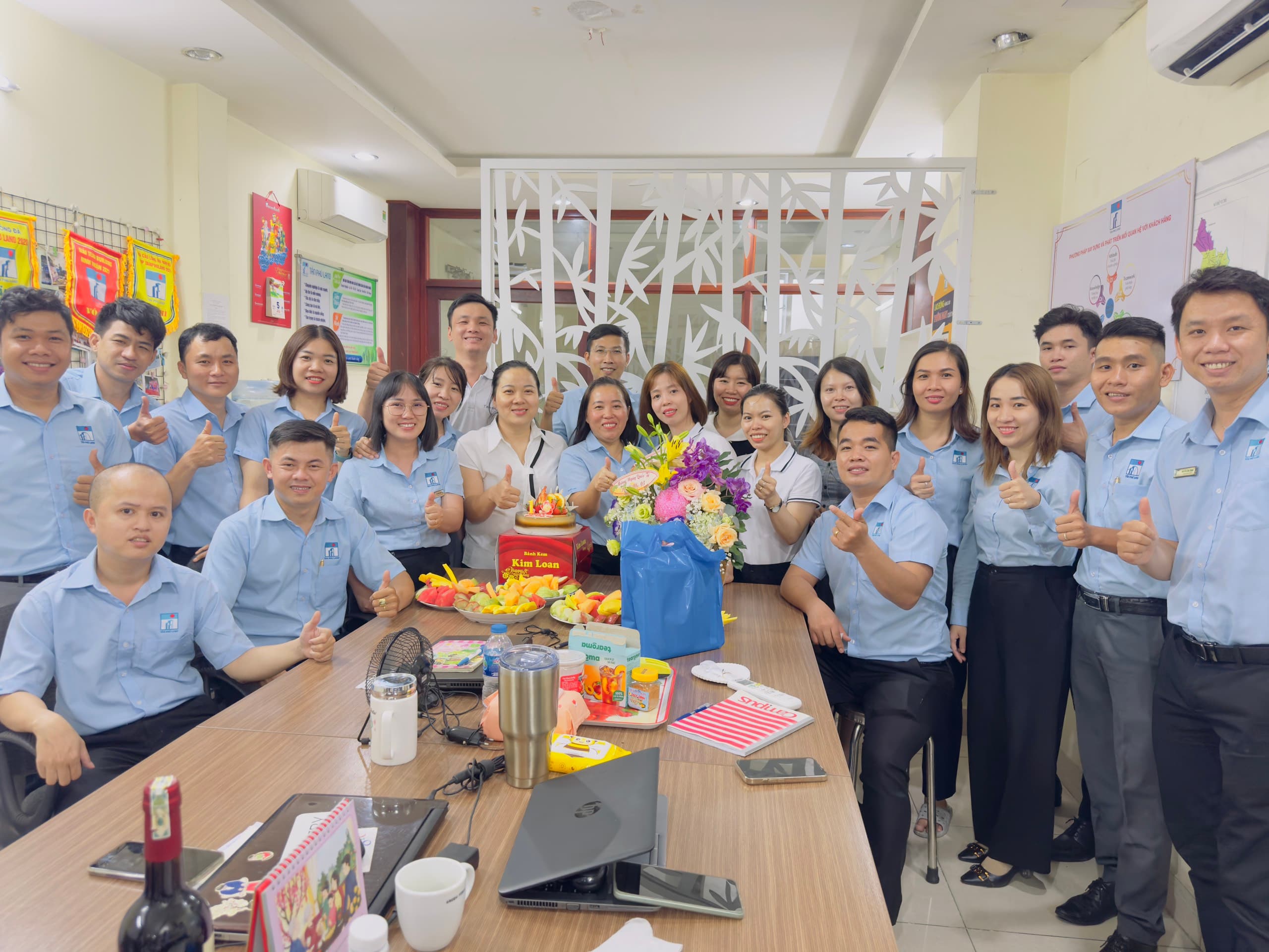 CHÚC MỪNG 8/3 - TỔ CHỨC SINH NHẬT THÁNG 3/2024 VÀ VINH DANH CÁC CÁ NHÂN, TẬP THỂ TIỂU BIỂU XUẤT SẮC THÁNG 2 NĂM 2024