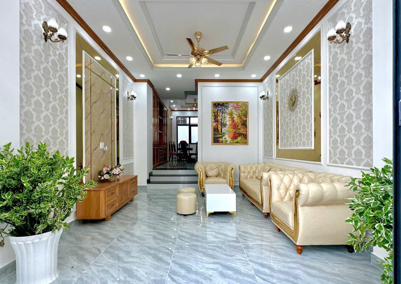 Nắm cơ hội, người dân mạnh dạn xuống tiền mua bất động sản TP.HCM